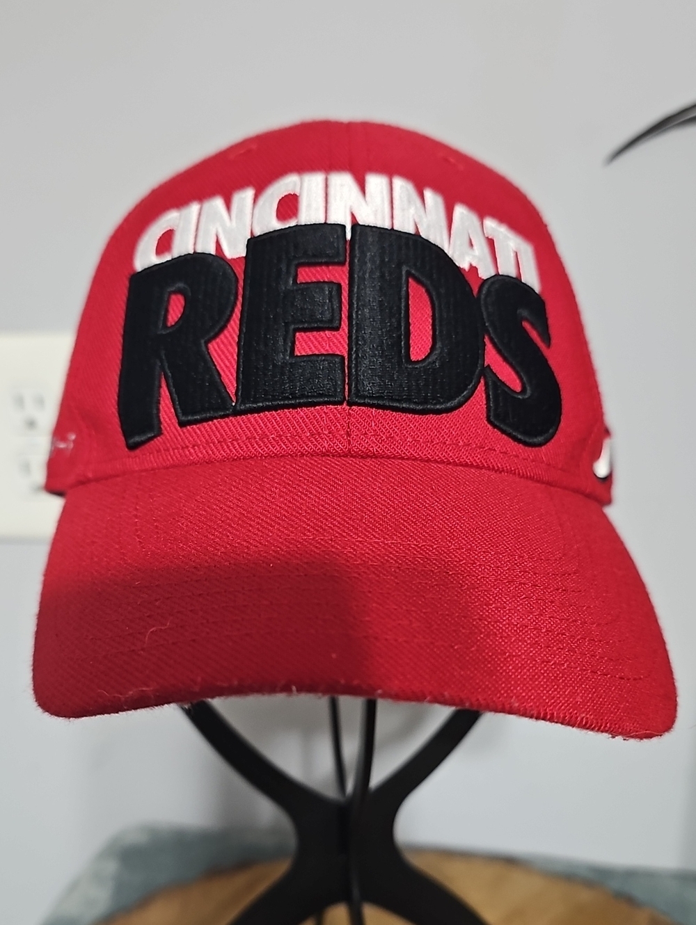 Nike Red Cincinnati Reds Baseball Hat with Black Embroidery